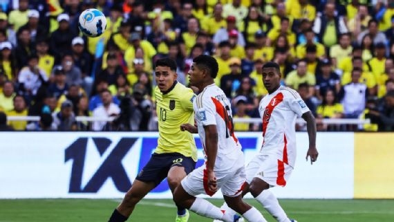 Ecuador terminó con una racha negativa ante Perú en partidos oficiales