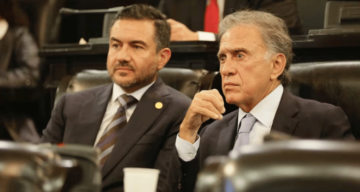 Reaparece Yunes en debate de reforma judicial; padre e hijo se sientan en bancada de Morena