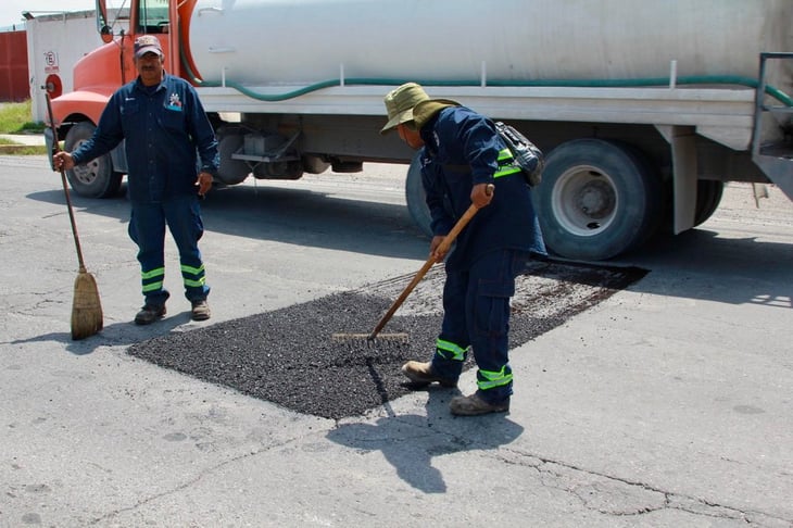 Chema Fraustro: Intensifican trabajos cubrimiento de baches 