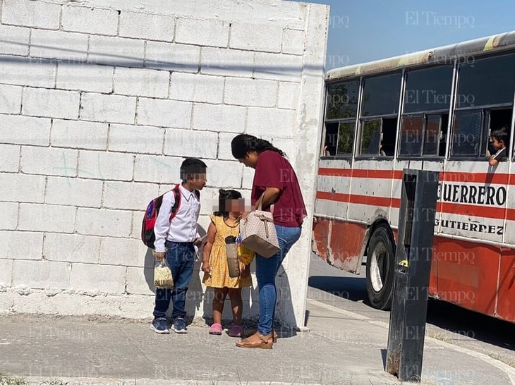 Alumnos son evacuados por incendio en cables 