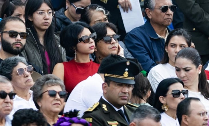 Ángela Aguilar recibe críticas por su comportamiento durante el desfile militar en CDMX