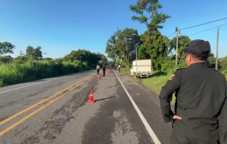 Asesinan a mujer y abandonan su cuerpo en carretera de Tuxtla Chico, Chiapas