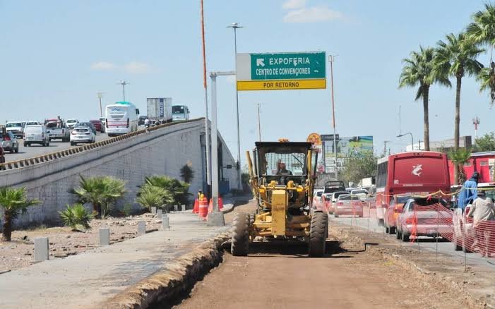 Avance del 50 por ciento obra de la Calzada Abastos y Giro Independencia al 77 por ciento