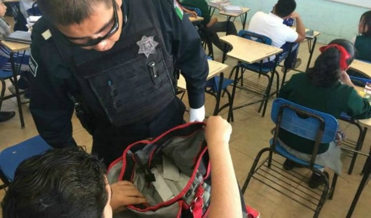 Operativos mochila en las escuelas podría ser una opción 