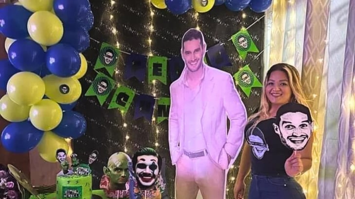 Regia hace fiesta con temática de Adrián Marcelo