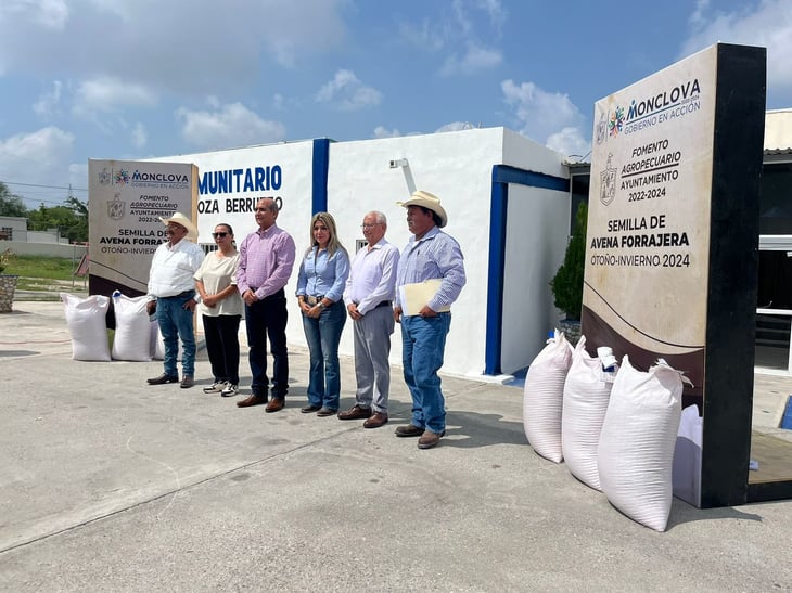 Municipio hace entrega semillas de avena a sector del campo