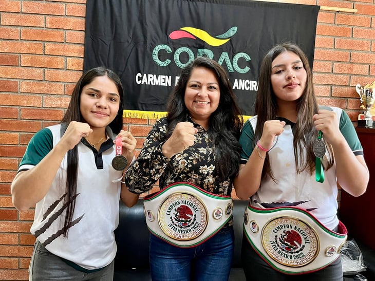 Boxeadoras de prepa destacan en el ring