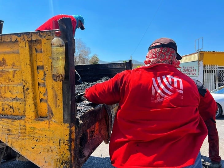 Municipio intensifica trabajos de reparación de calles en diversas zonas de Torreón