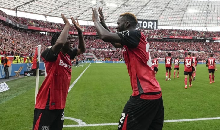 Bayer Leverkusen remonta y vence a Wolfsburgo en la Bundesliga. Stuttgart arrasa al Dortmund