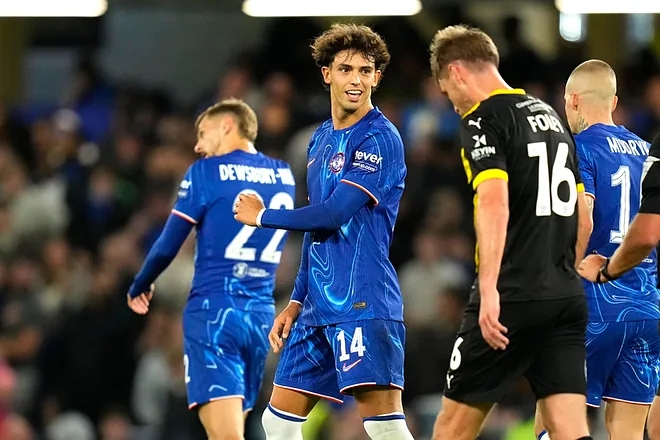 El Chelsea arrasa a un cuarta división con asistencia de Joao Félix 'a lo Laudrup'