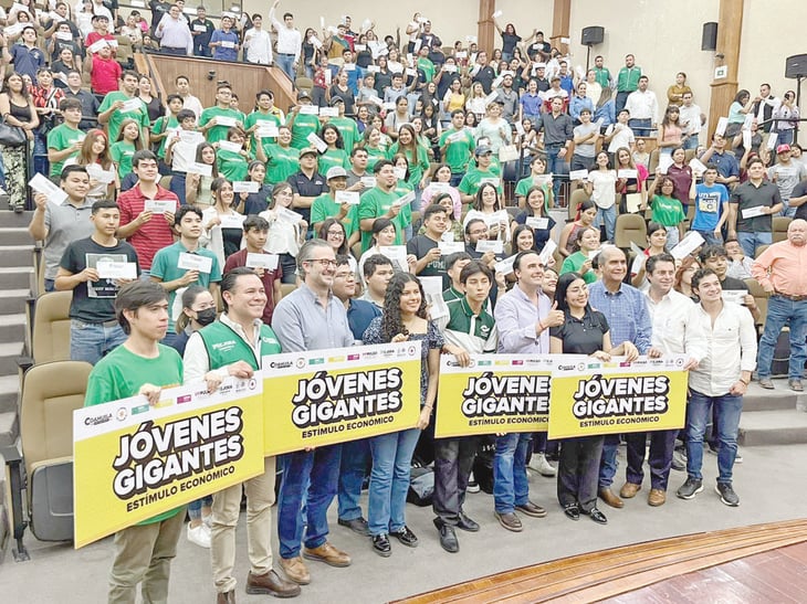 Estado entrega estímulos 'Jóvenes Gigantes' en la región