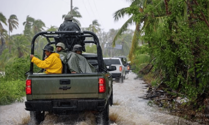 Fuerzas Armadas brindan apoyo a población afectada por huracanes Helene y John