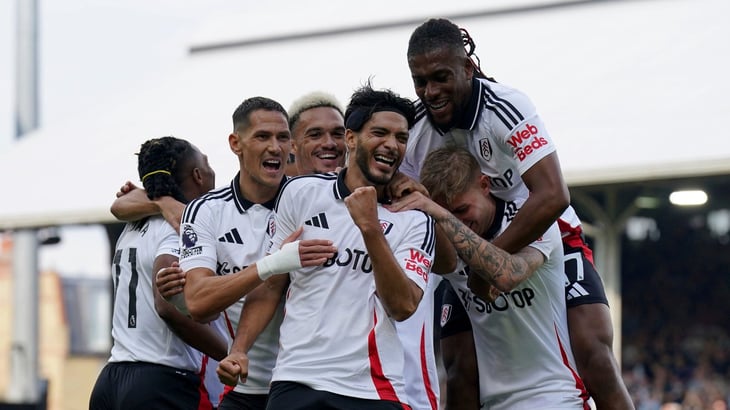 VIDEO: Raúl Jiménez vuelve a anotar con el Fulham y llega a 100 goles en Europa