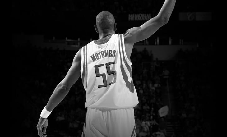 Murió el histórico Dikembe Mutombo, ocho veces All-Star de la NBA y miembro del Salón de la Fama