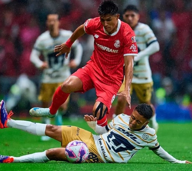 Pumas rescató un valioso empate ante Toluca en el infierno