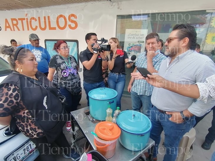 Comerciantes reubicados; municipio podría perder presupuesto por incumplimiento