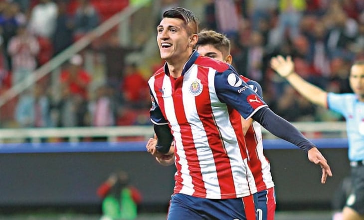 Alan Pulido sueña con regresar a México y retirarse en Chivas