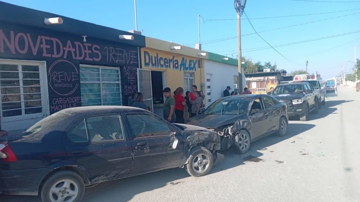 Conductor convierte calles en pista de carreras y provoca choque en Frontera