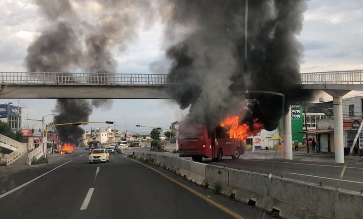 Grupo delictivo bloquea carreteras de Jalisco tras detención de dos personas