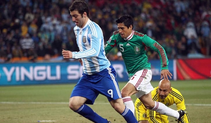 Ricardo Osorio lloró en Sudáfrica 2010 por una jugada que “había hecho toda la vida”