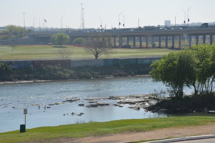 Cuerpo de migrante en el Río Bravo sube la cifra a 61 ahogados