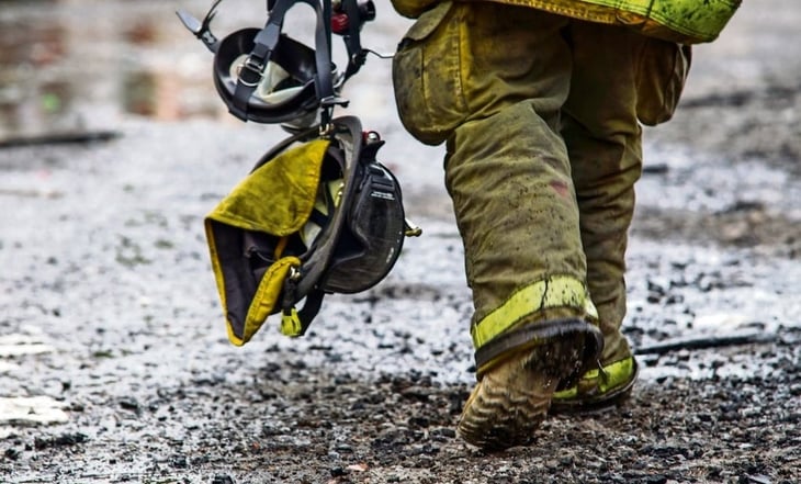 Hombres encapuchados incendian oficinas de verificentro en Celaya