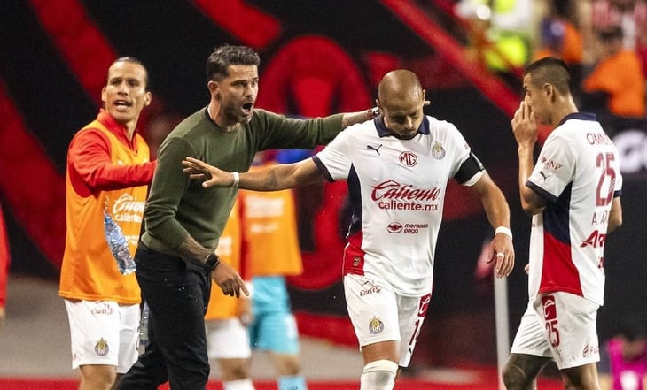 Chivas acepta que el equipo 'está herido' y lanza un dardo contra Fernando Gago