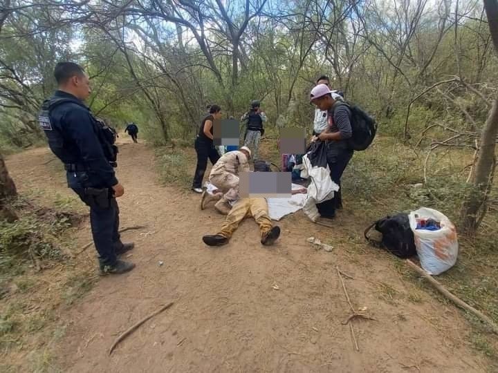 Rescatan a familia migrante del río Bravo