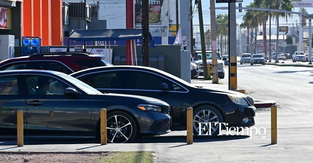 Galería fotográfica: Cruzar la calle en Monclova no debería ser un riesgo, pero lo es.