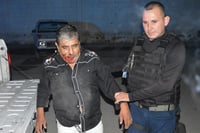 Sale de cantina y le dan golpiza