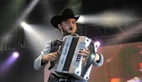 Calibre 50 tocan banda y son metaleros de corazón