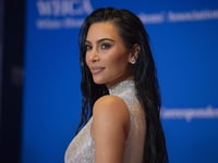 Kim Kardashian diagnosticada con aneurisma cerebral