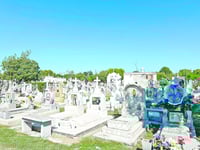 Comerciantes listos para Día de Muertos, esperan ventas al doble