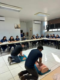 Alumnos de UANE Piedras Negras reciben capacitación en primeros auxilios