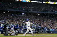 Blue Jays vencen a Dodgers en primer juego de Serie Mundial