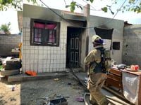 Incendio moviliza a bomberos en Colinas de Santiago