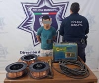 Detienen a presunto ladrón en Sabinas