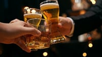 Beber alcohol puede hacer que la presión arterial aumente, señala un estudio