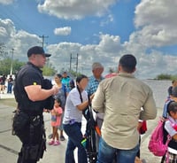 Elementos de Seguridad Pública refuerzan vigilancia en primaria de Nueva Rosita