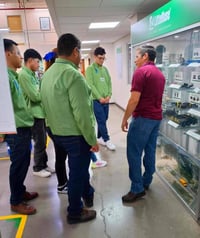 Estudiantes del tecnológico de Múzquiz  visitan planta Littelfuse en Múzquiz