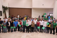 El alcalde de San Juan de Sabinas atestigua entrega de certificados del IEEA