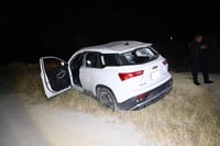 Conductor resulta ileso tras salida de camino en el libramiento Eliseo Mendoza Berrueto