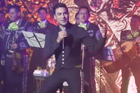 Carlos Rivera celebra la vida con nuevo álbum “Vida…” en Día de Muertos