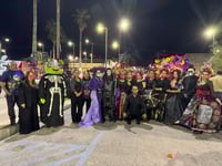 Kinder Ma. de los Ángeles celebra Día de Muertos familiar