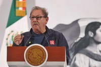 Tensión en Chiapas: feministas encaran a Paco Ignacio Taibo II por declaraciones polémicas