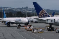 Dos aviones chocan en pista de LaGuardia sin causar heridos
