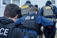 Polémica en EE. UU por agentes migratorios con máscaras de Halloween