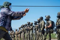 Trump difunde advertencia sobre recompensas criminales a agentes fronterizos