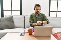 Qué pasa con tu cadera si pasas mucho tiempo sentado en el trabajo