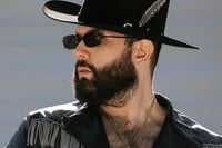 Carín León reacciona a trágico incendio en Hermosillo que enluta a la ciudad